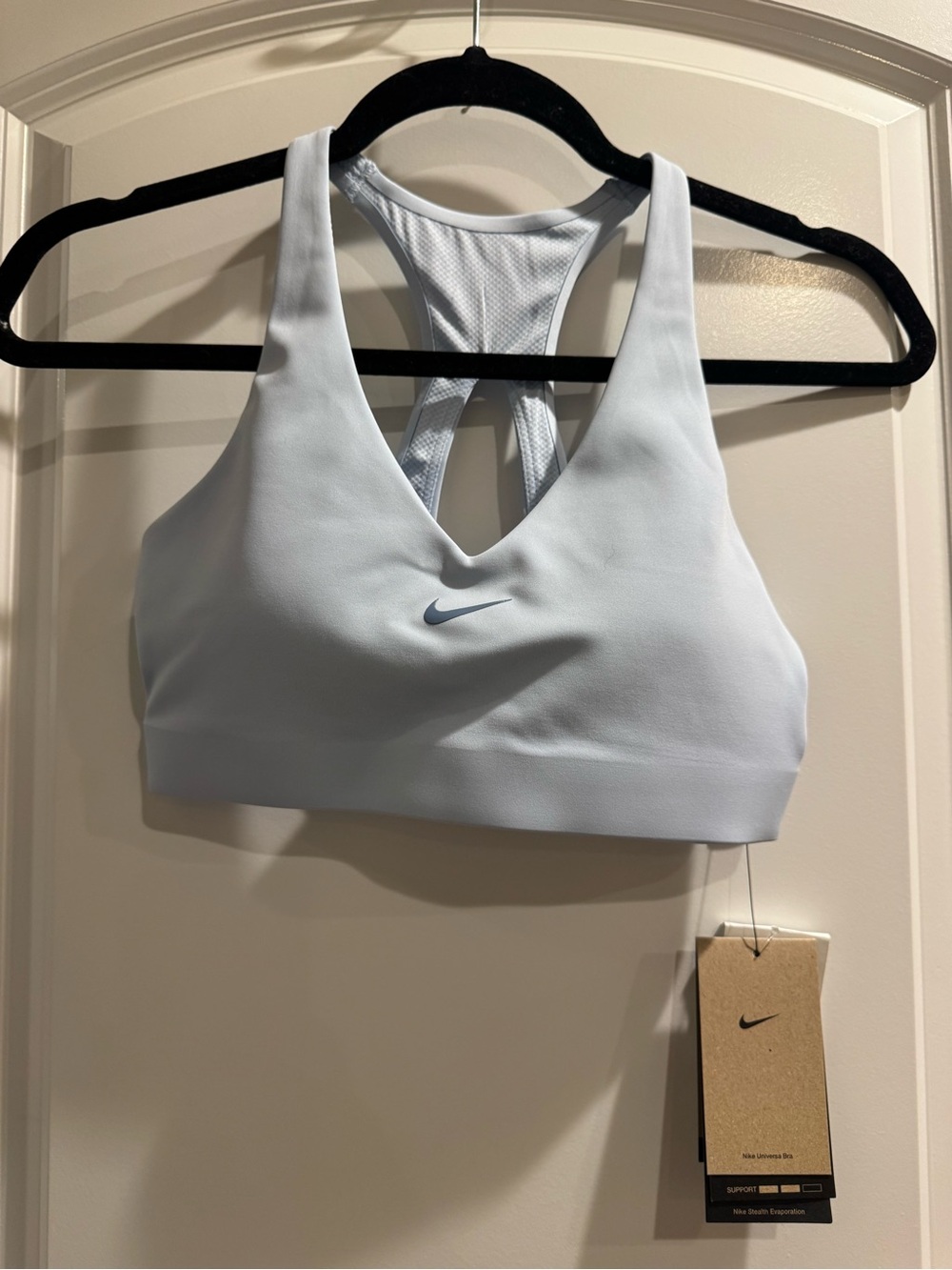 Nike Women's Pale Blue V-Neck Racerback Sports Bra